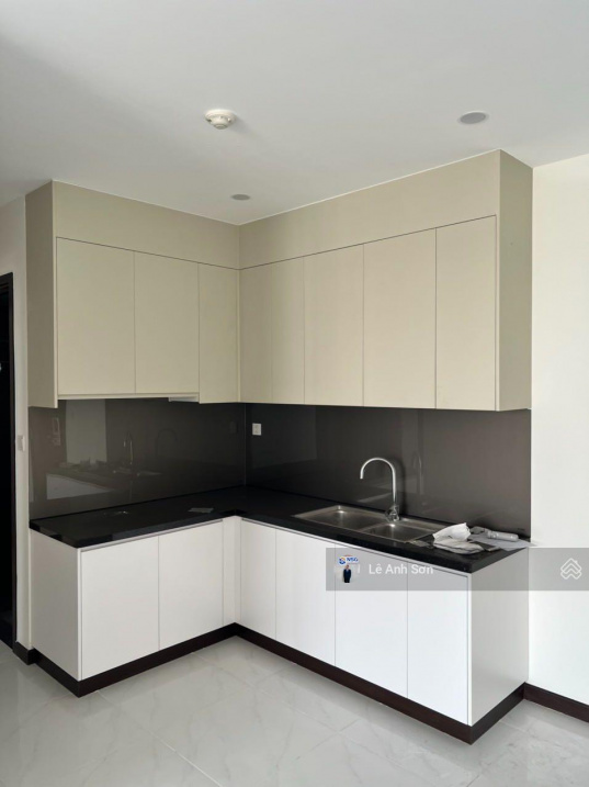 Modern 57m² Apartment with Pool in C SkyView