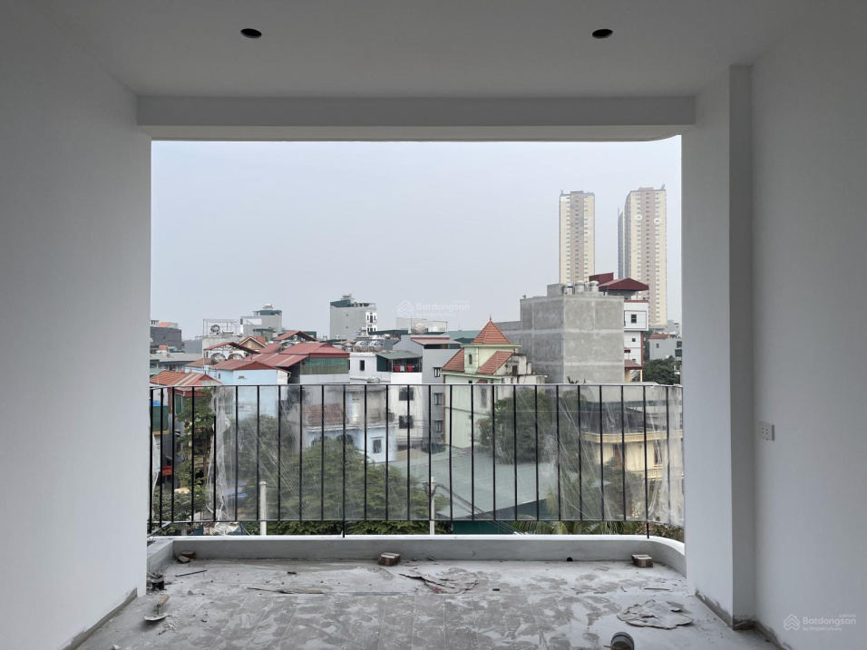 21-Unit Service Apartment Building Near Hinode Royal Park