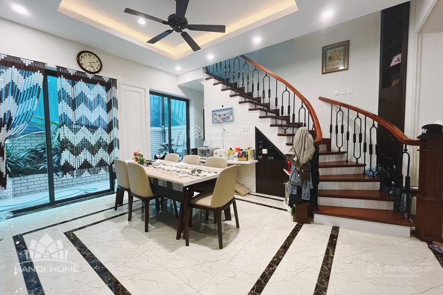 Fully Furnished Townhouse at Nguyệt Quế 12, Vinhomes The Harmony
