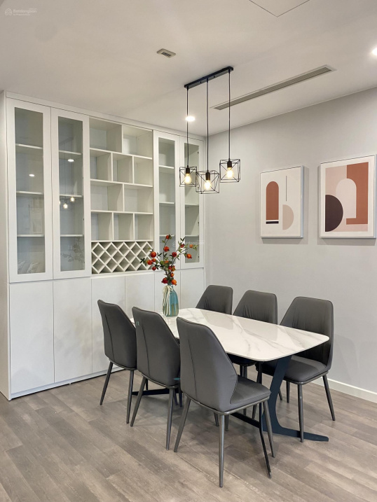 Modern Apartment with Designer Interior
