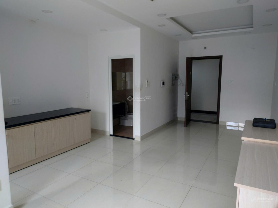 Modern 40m² Officetel with Kitchen in Phu Nhuan