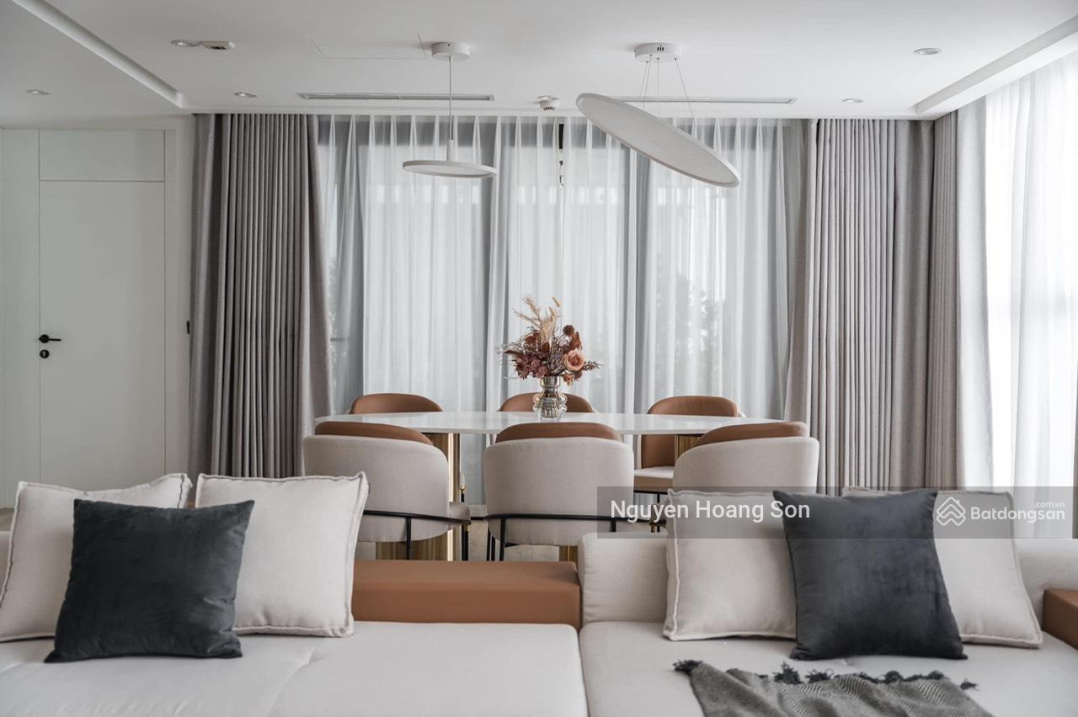 Spacious 3-Bedroom Apartment at Hoang Thanh Tower