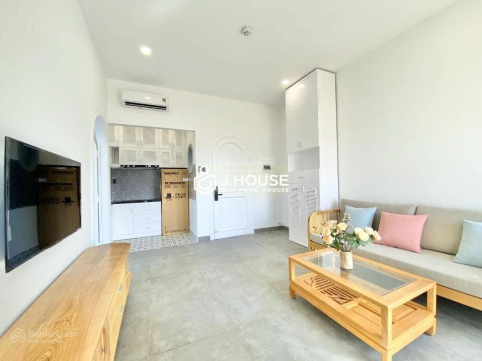 Bright Studio with City Views and Strong WiFi