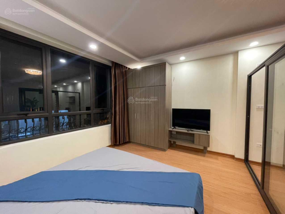 Modern 1-Bedroom Apartment with Full Amenities