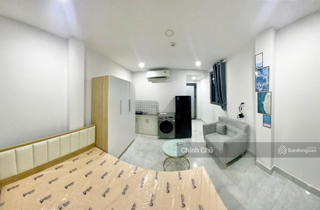 Modern Studio Apartment with Full Amenities