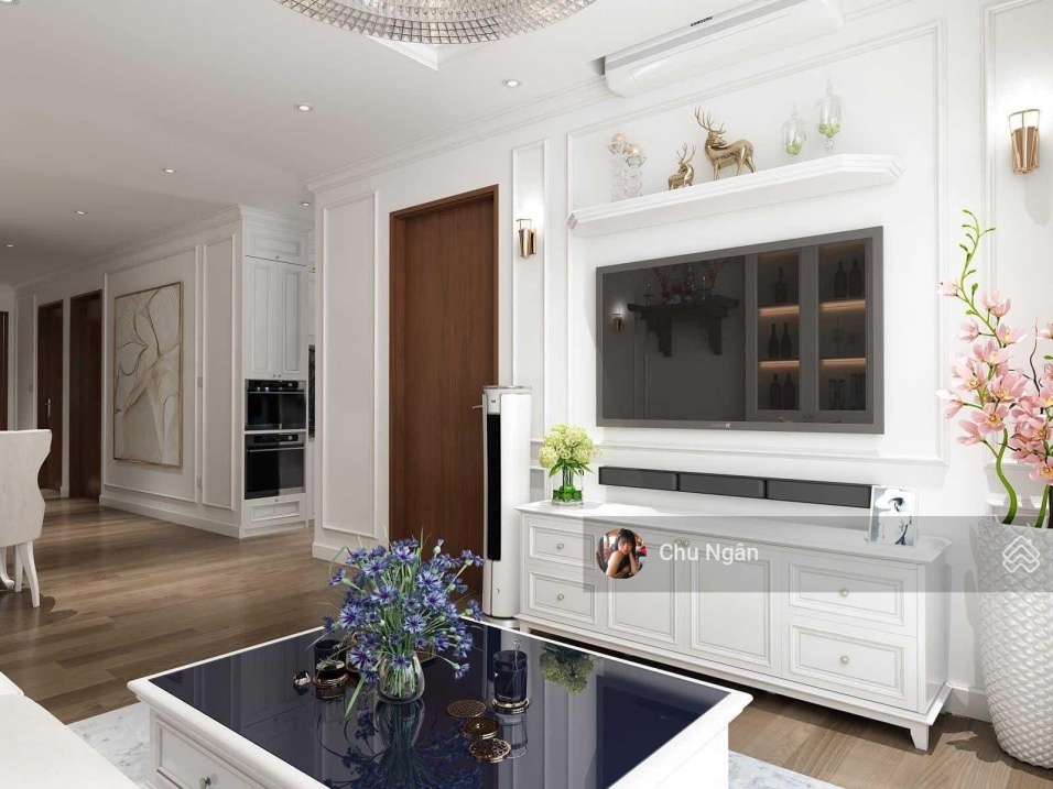 Modern 2-Bedroom Apartment with Designer Interior