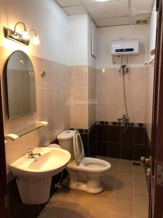 Modern 2-Bedroom Apartment Near Nguyen Hue Street