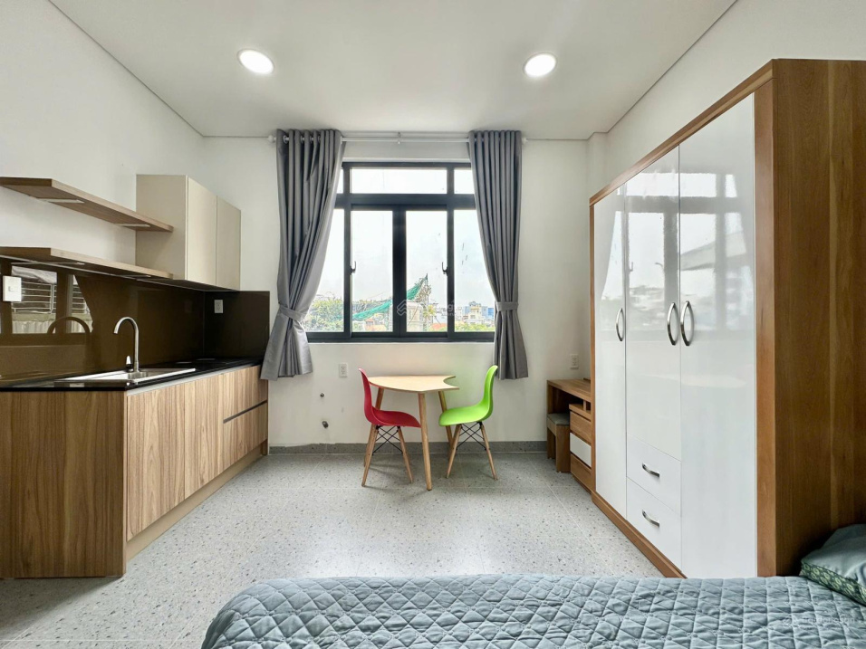 Modern Studio Apartment Near Tao Dan Park