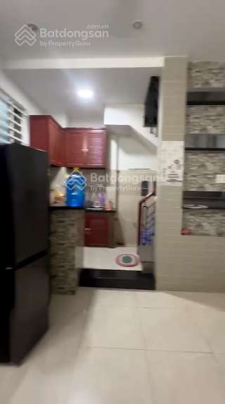 3m Alley House in District 11