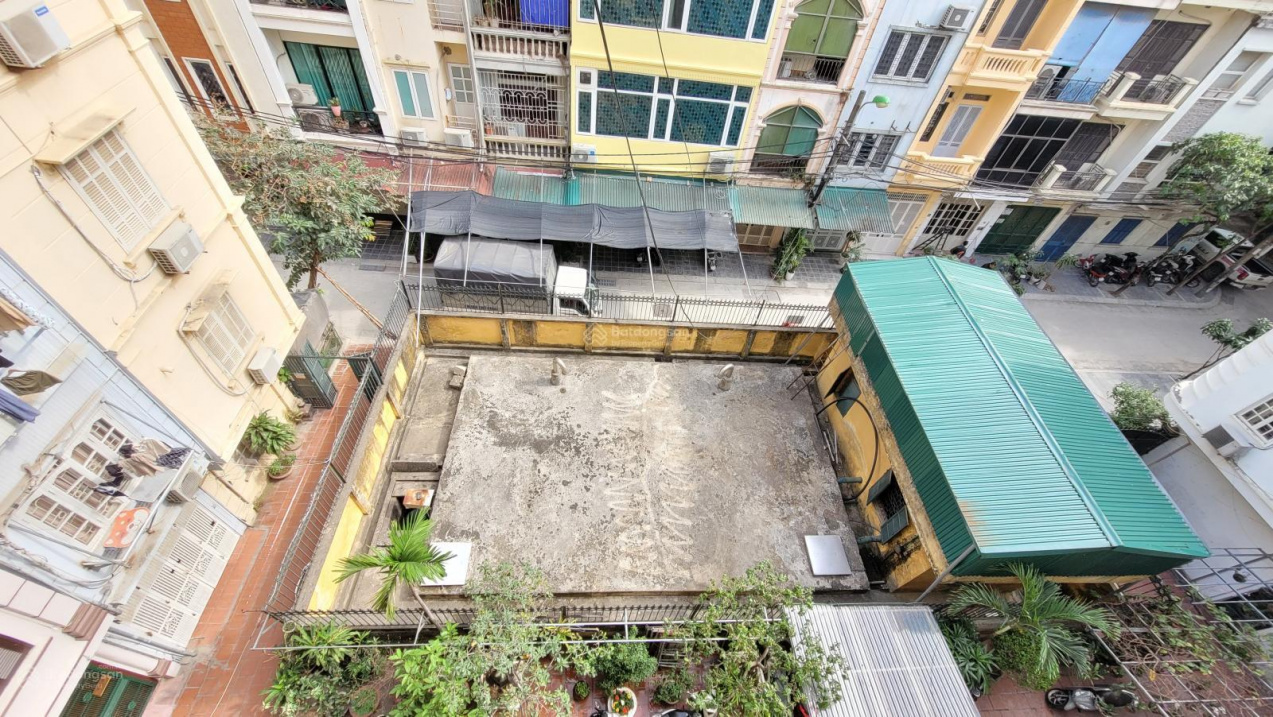 Modern 40m² Studio with Parking in Hanoi