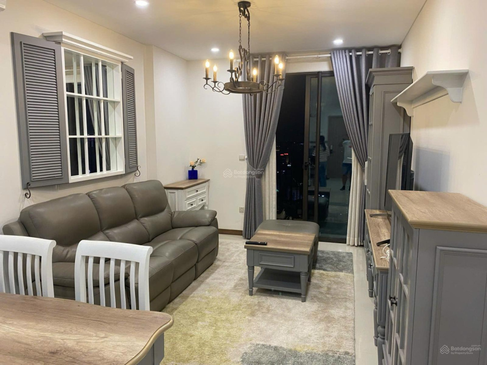 Golden Mansion Apartment in Phu Nhuan - Spacious 2BR
