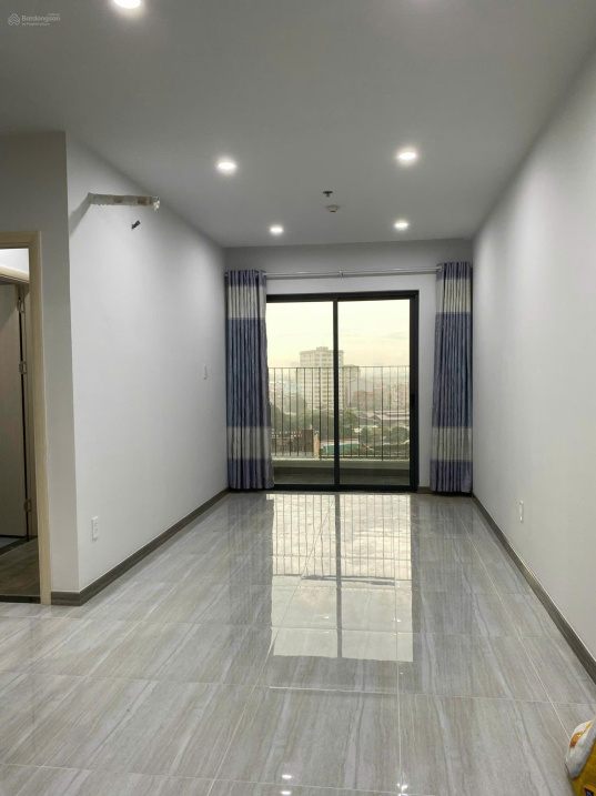 Modern 2-Bedroom Apartment Near University Plaza
