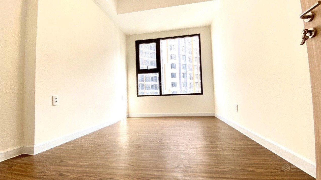 Modern 2-Bed Apartment with Safira Khang Dien