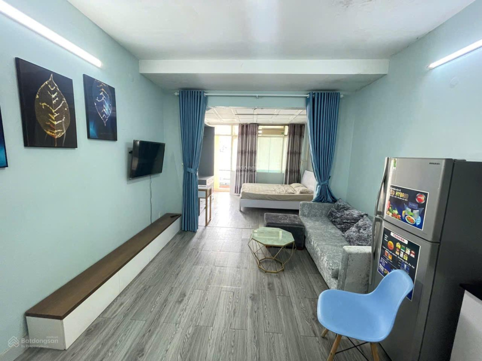 Modern Studio Apartment with Kitchenette in District 1
