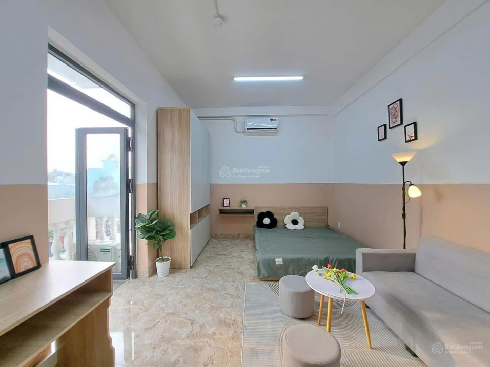 Modern 30m² Studio Apartment with Balcony