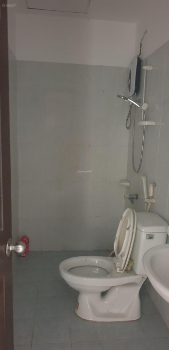 Spacious 58m² Apartment with 2 Bedrooms Near Lakeview