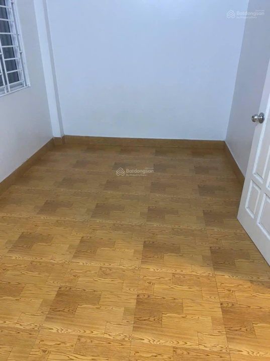 4-Bedroom Townhouse with Office Space, 40m²