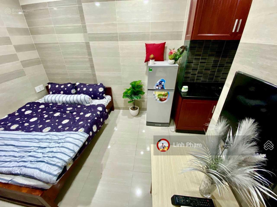 Furnished Studio Apartment with Modern Amenities