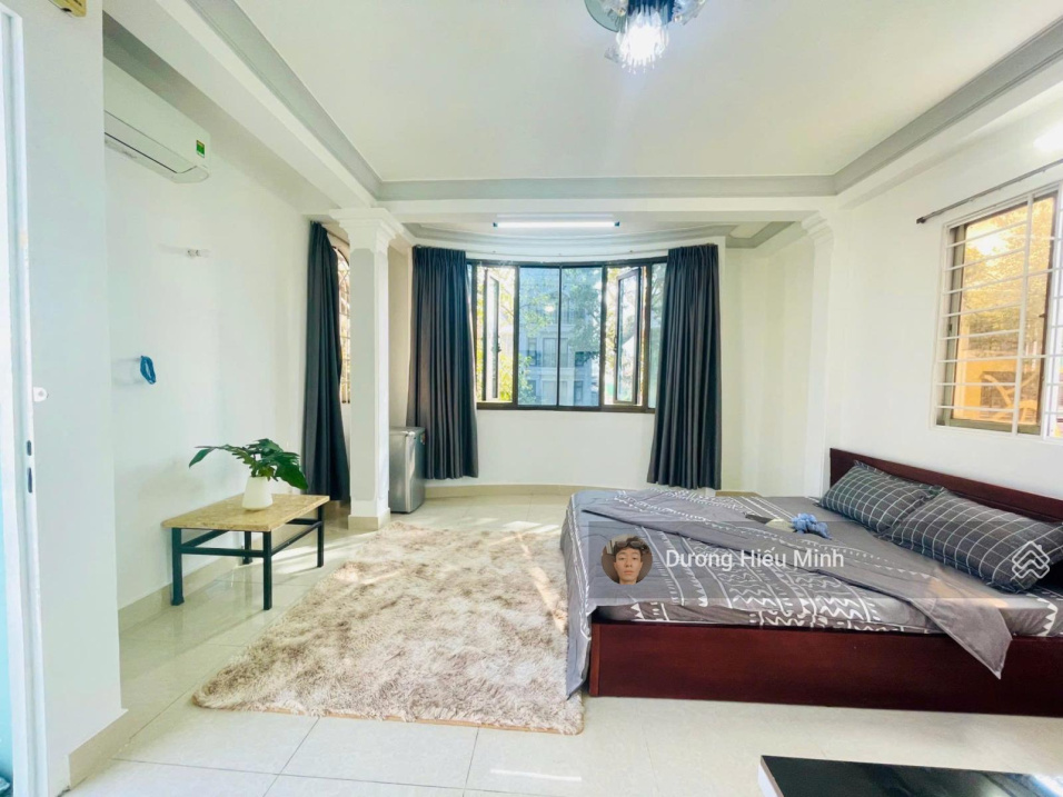 Modern Apartment with Balcony and Designer Interior