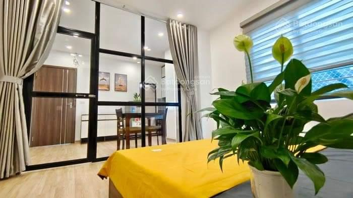 Furnished 70m² Apartment with Elevator in Dao Tan