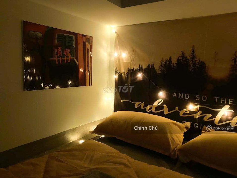 Modern Loft Studio with Mezzanine Near University