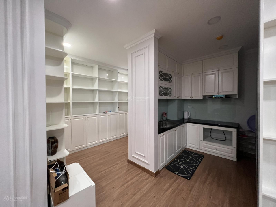 Modern 3-Bedroom Apartment with Full Furnishings