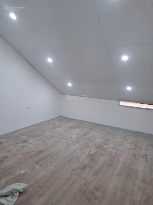 4-Bedroom Apartment near 119 Ho Dac Di, Dong Da