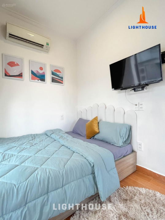 Luxury One Bedroom Apartment Near Pico Plaza