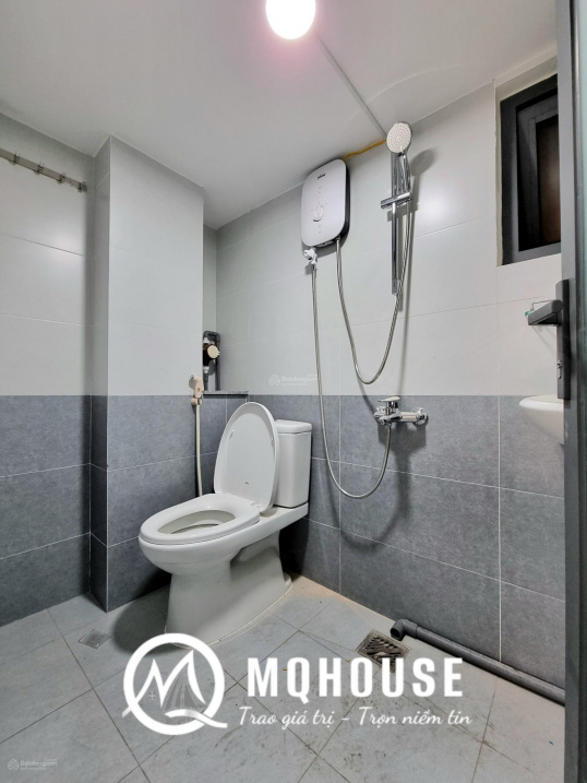 Modern 2BR Apartment with Balcony in District 3