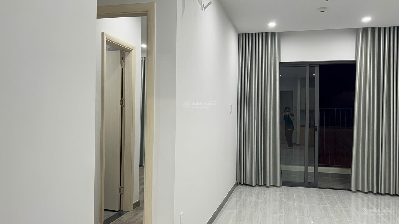 Modern 2-bedroom apartment with designer interior