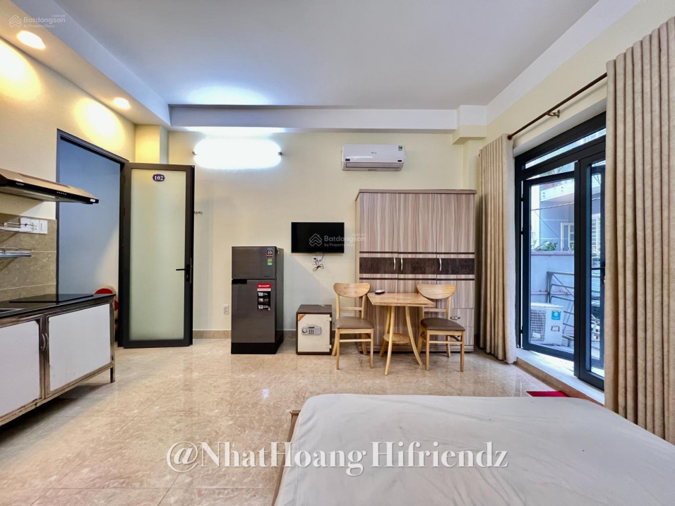 Modern Studio Near Universities with Full Amenities