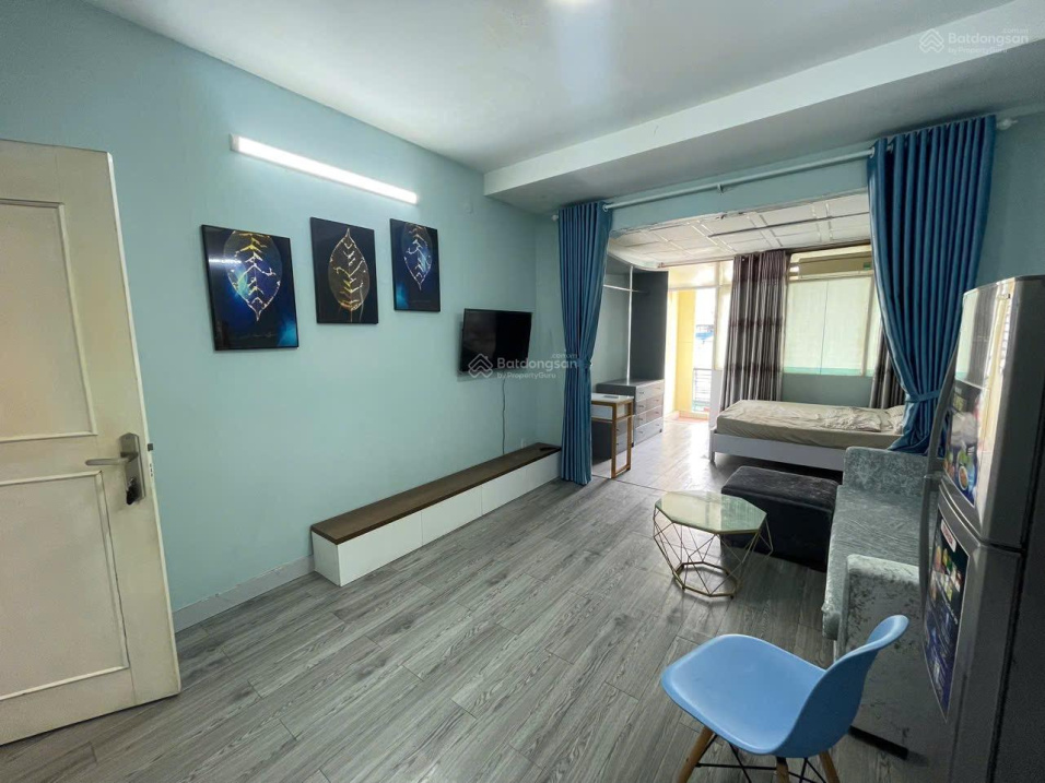 Modern Studio Apartment with Kitchenette in District 1