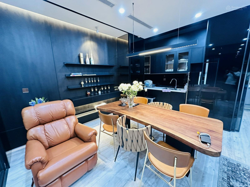 Studio Apartment with Designer Interior and Modern Amenities