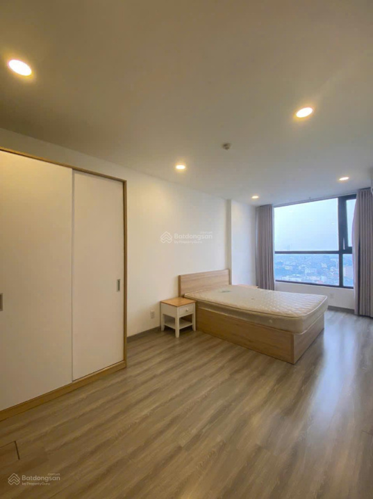 Modern 2-Bedroom Apartment with Full Amenities