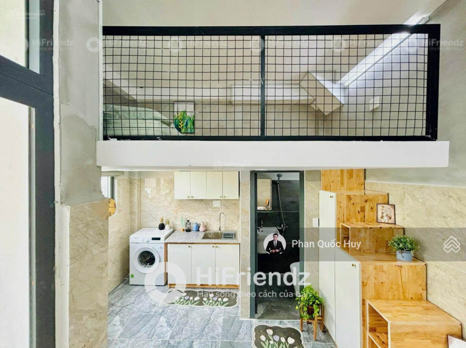 Modern Loft Studio Near Airport with Washing Machine