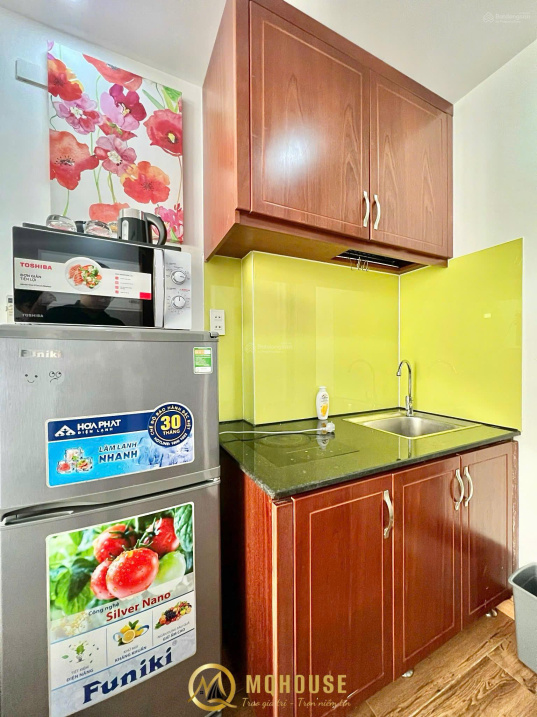 Modern Studio Apartment with Kitchen in Central Location