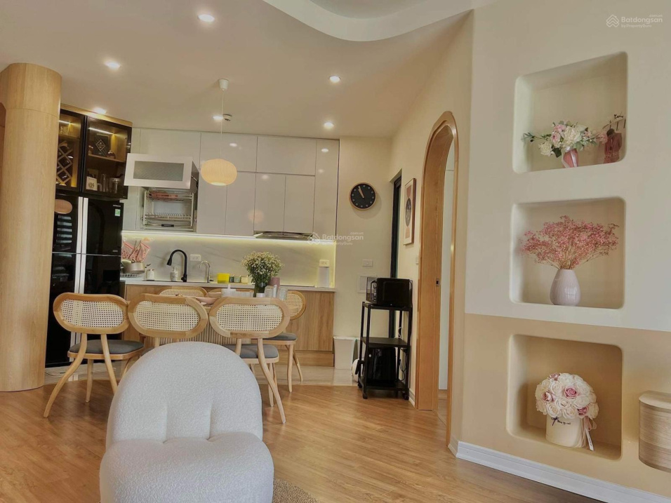 Modern Studio and 1BR Apartments in Ecolife Capitol