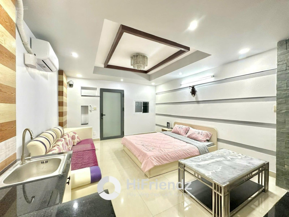 Modern Studio With Full Amenities in District 10