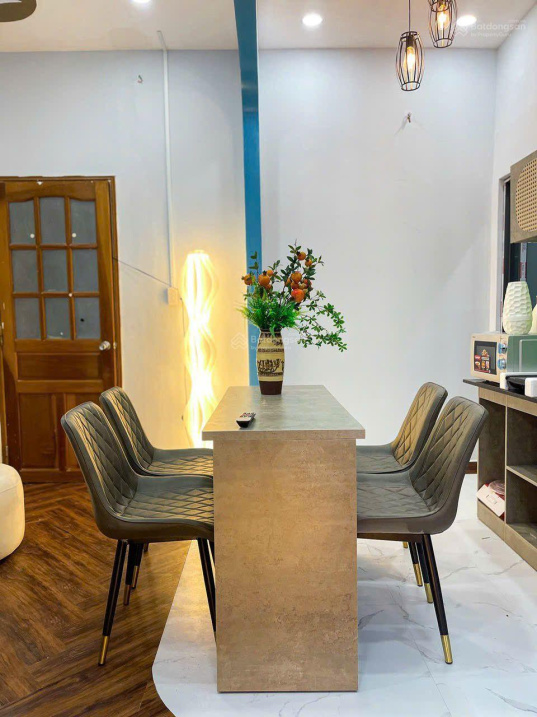 Modern 2-Bedroom Apartment with Full Furnishings