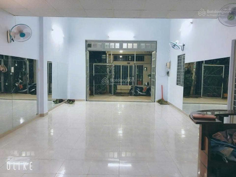 Spacious House for Rent on Nguyen Hong Dao Street