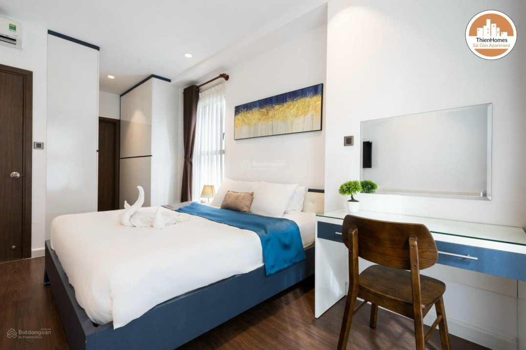Luxury 2-Bedroom Apartment with Pool View
