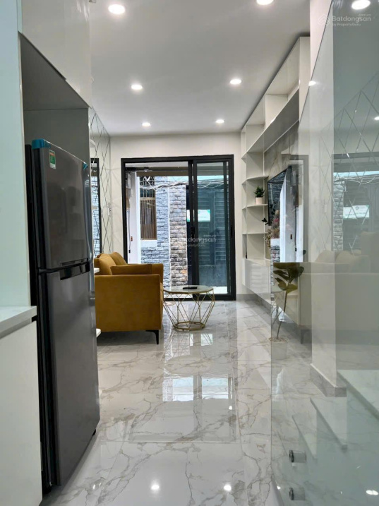 Modern Townhouse with Designer Interior in Phu Nhuan