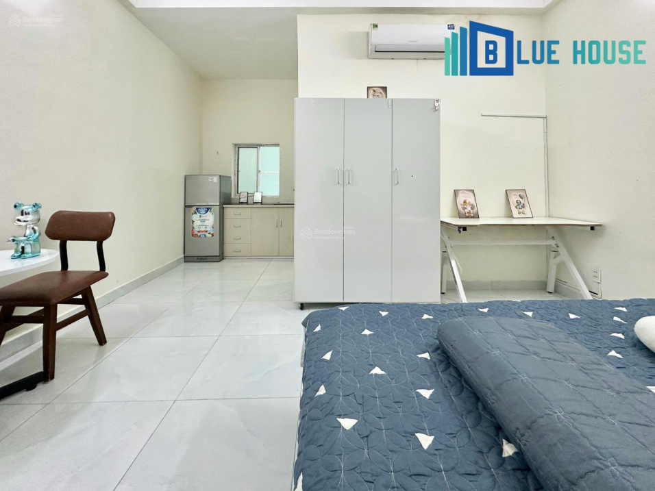 Modern Studio Near Airport With AC