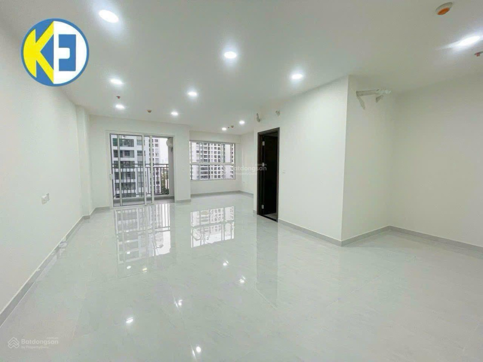 Modern 1-Bedroom Apartment at Sunrise Riverside