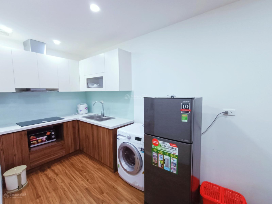 Modern 40m² Studio Apartment Near Lotte Center