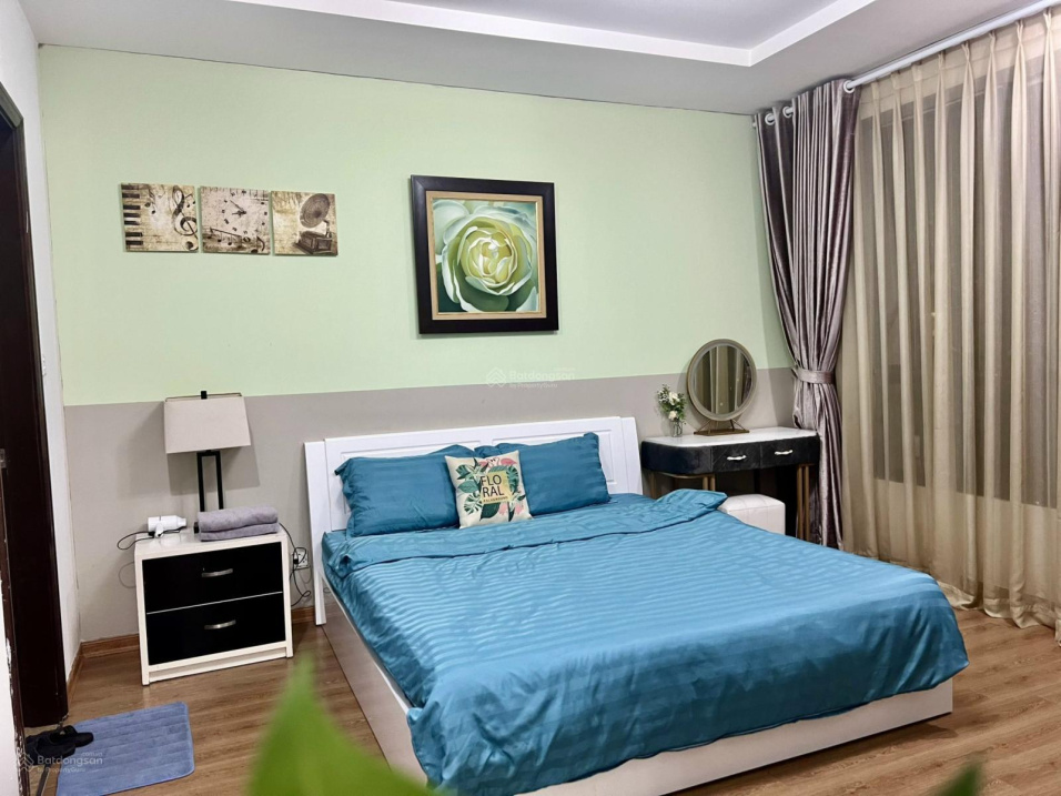 Modern 2-Bedroom Apartment Near Vinmec Hospital