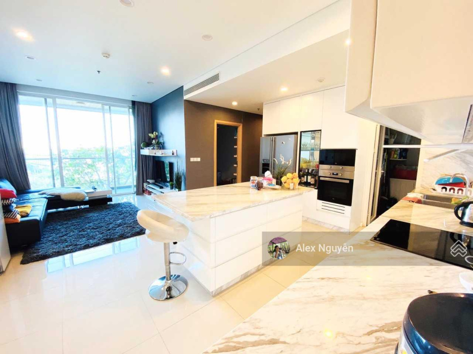 Modern 2-Bed Apartment with Park View Sala