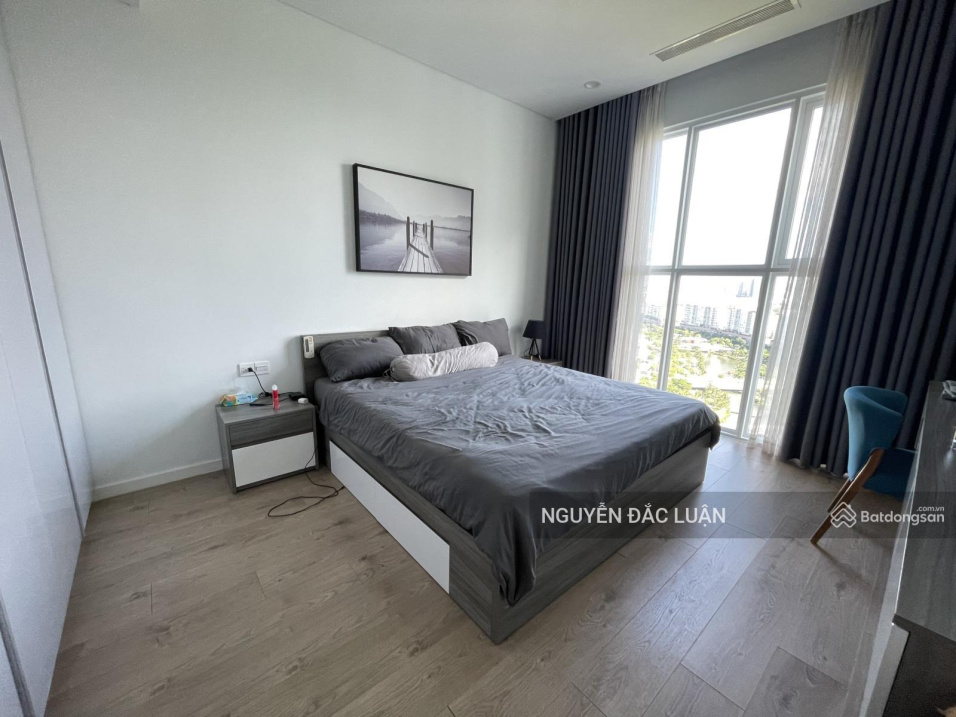 High-Floor 2BR Sadora Apartment with River View