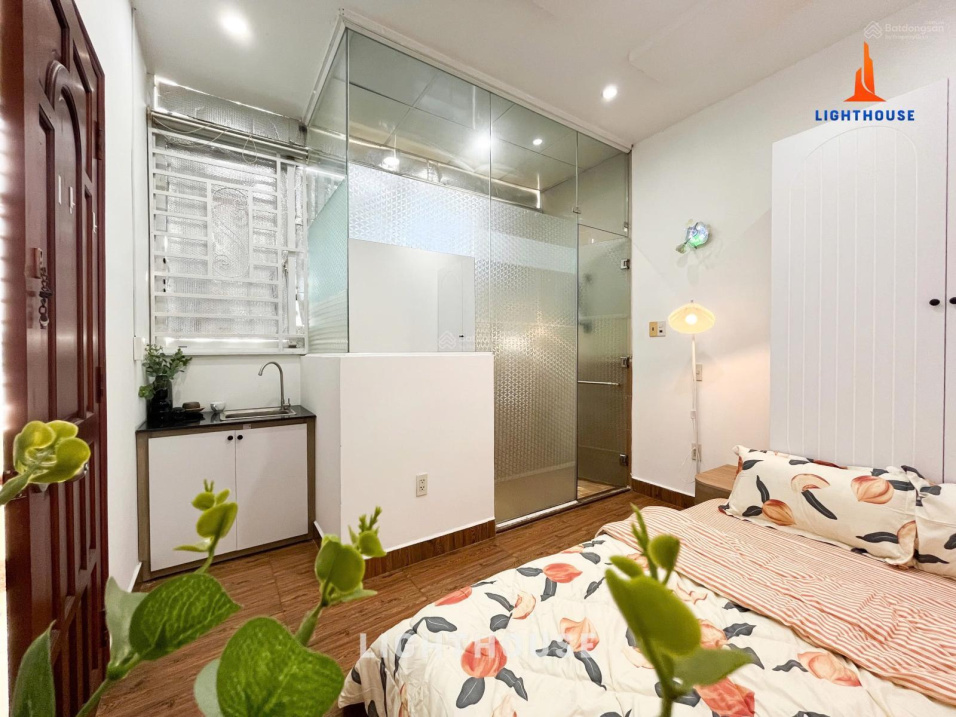 Furnished Studio Near Cong Hoa with Appliances