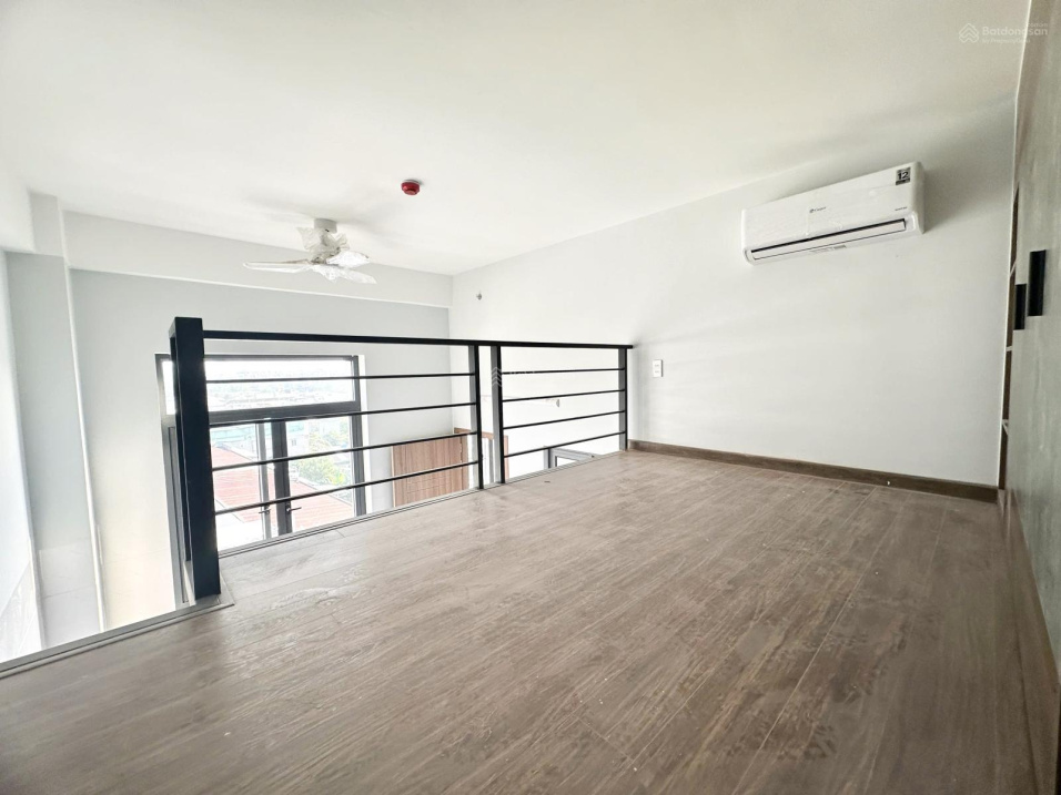 Modern Loft Apartment with High Ceiling Near Lotte Mart